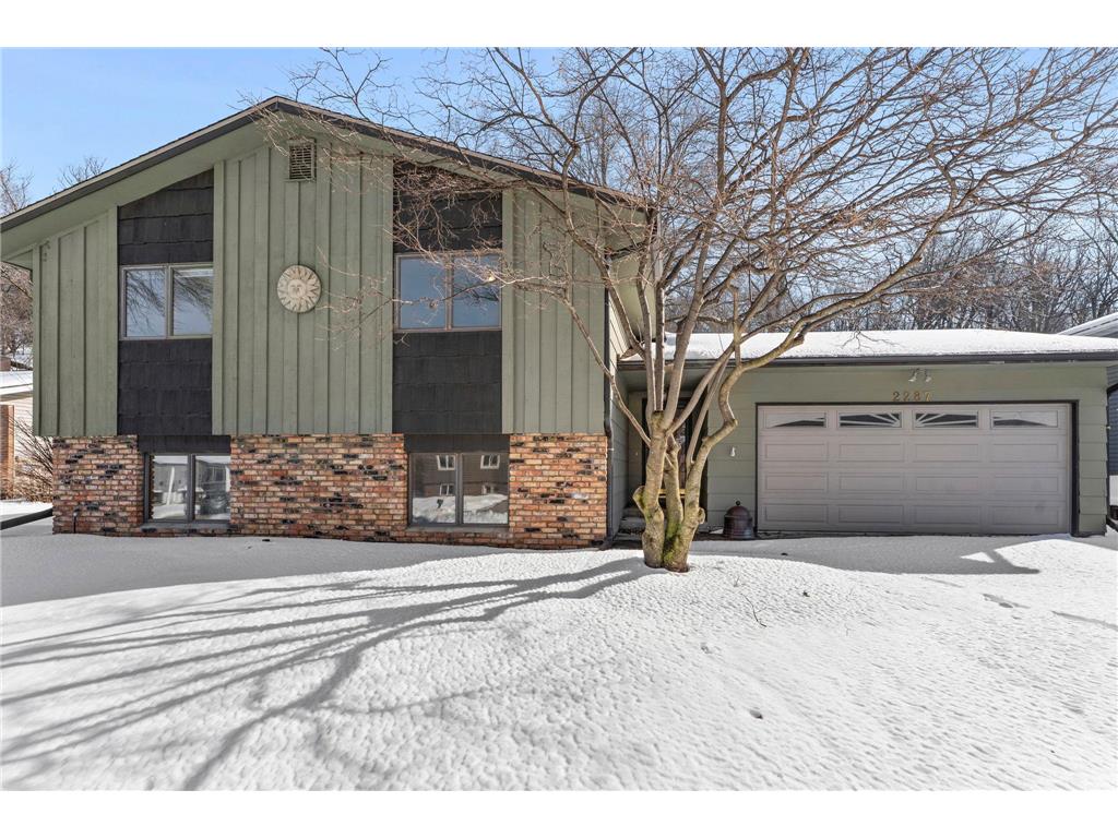 2287 Brooks Avenue Red Wing MN 55066 7039891 image1