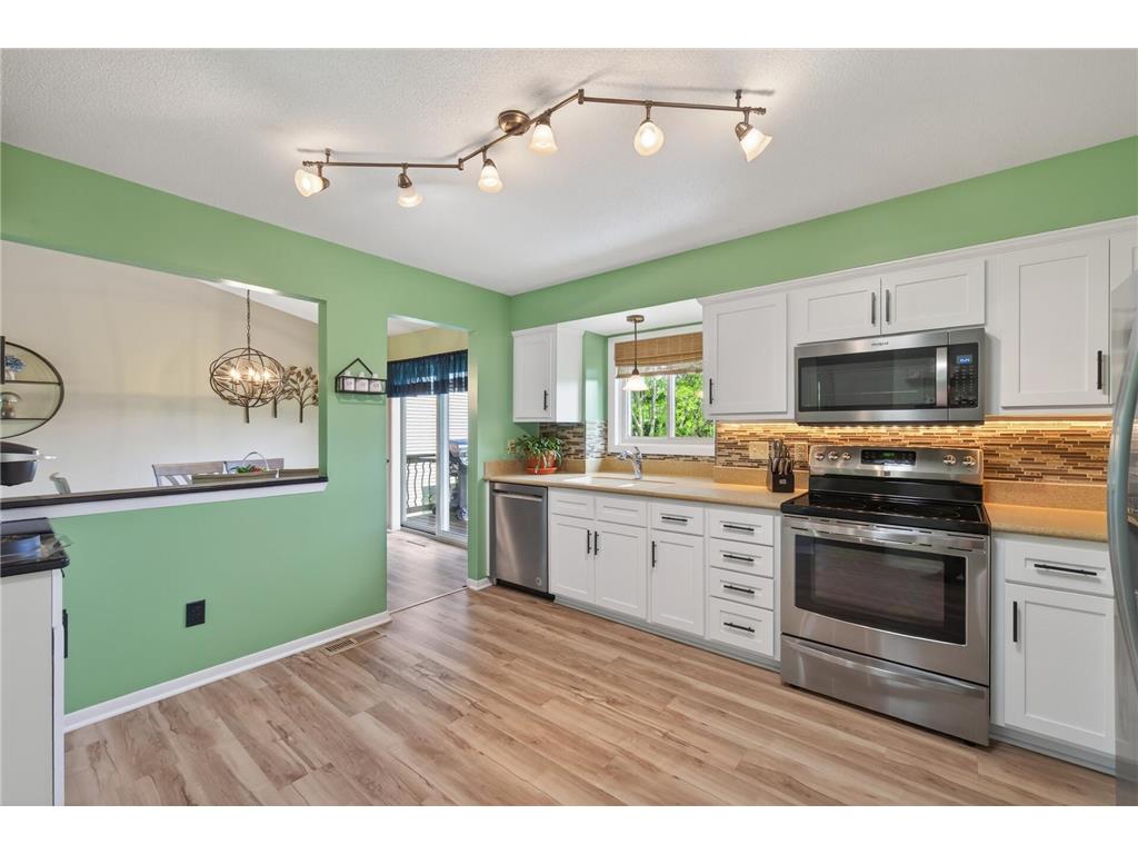 2287 Helmo Court N Oakdale MN 55128 7066256 image13