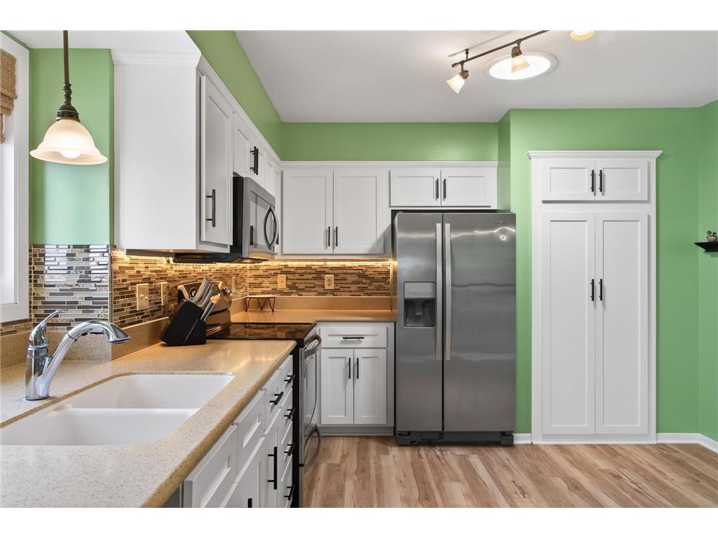 2287 Helmo Court N Oakdale MN 55128 7066256 image19