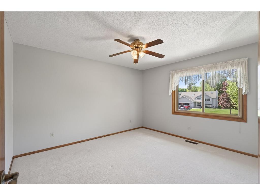 2287 Helmo Court N Oakdale MN 55128 7066256 image22