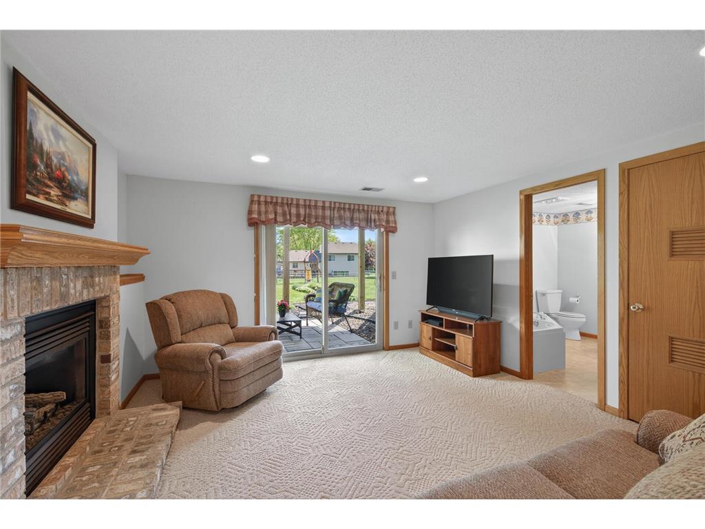 2287 Helmo Court N Oakdale MN 55128 7066256 image32