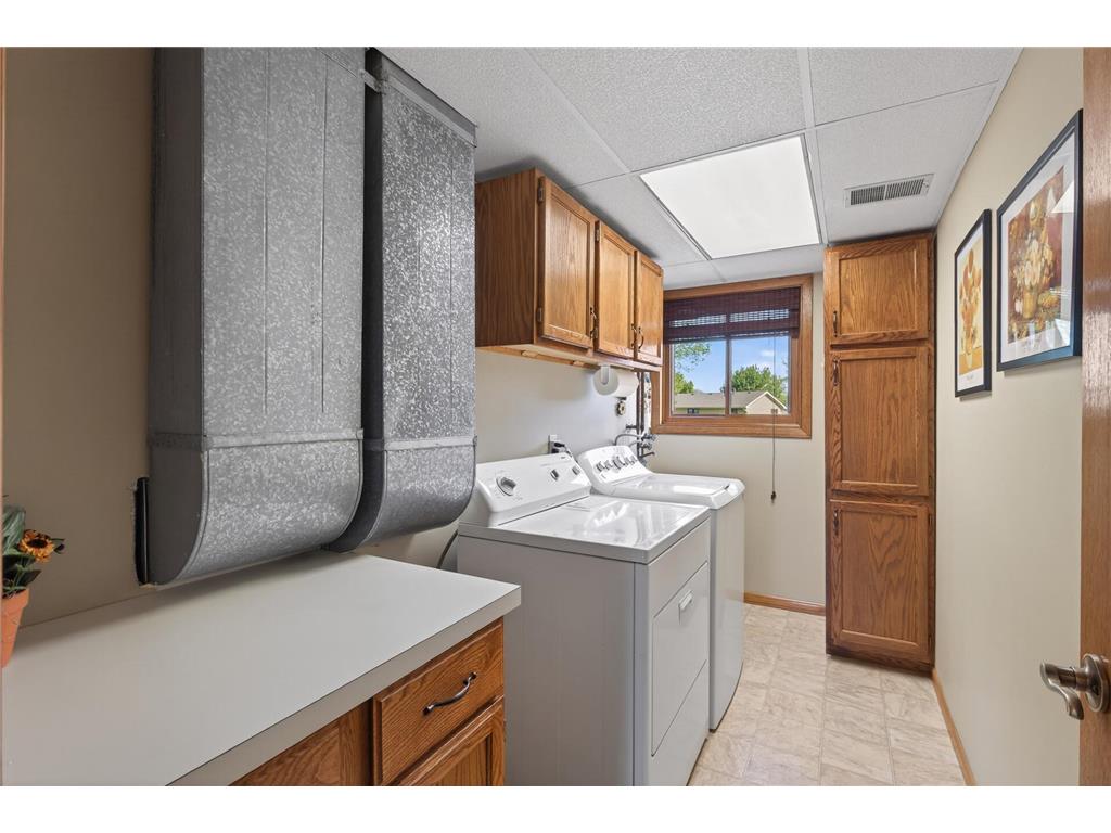 2287 Helmo Court N Oakdale MN 55128 7066256 image39