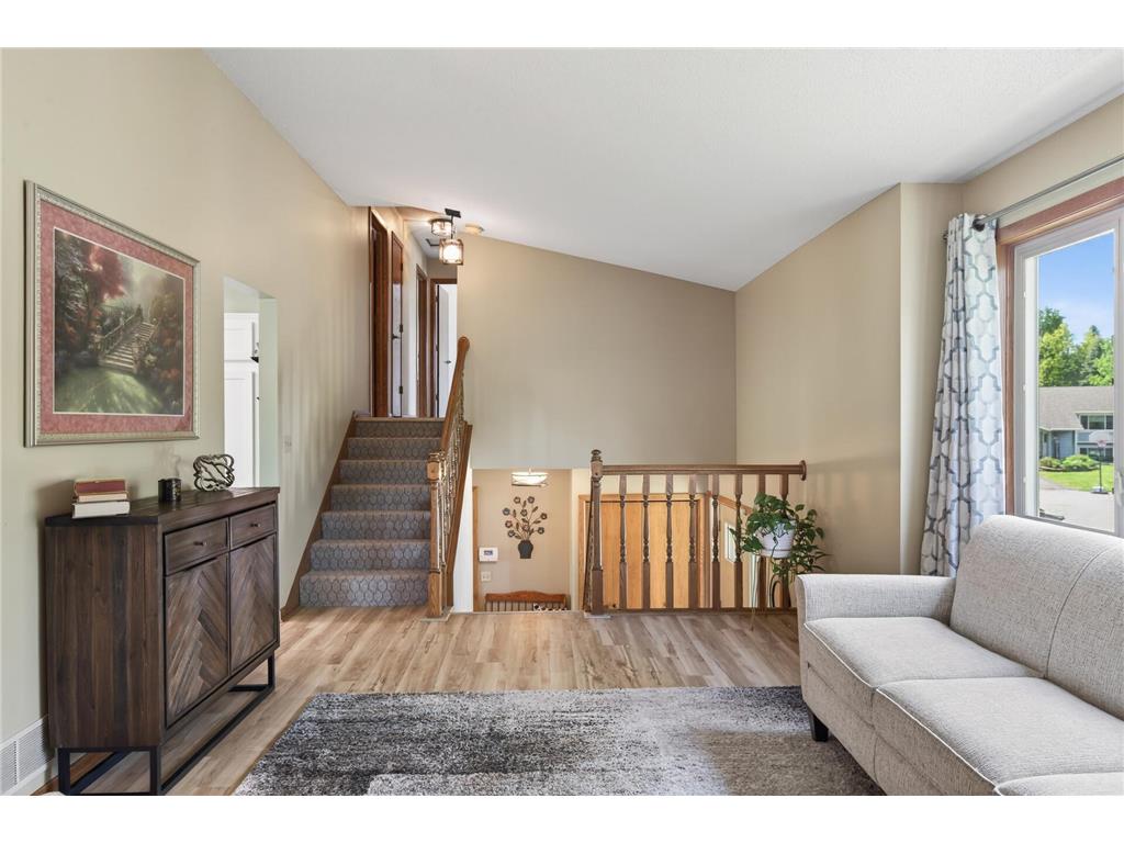 2287 Helmo Court N Oakdale MN 55128 7066256 image7