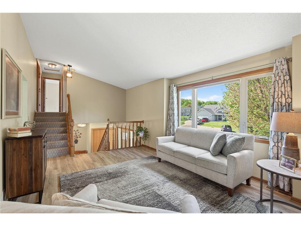 2287 Helmo Court N Oakdale MN 55128 7066256 image8