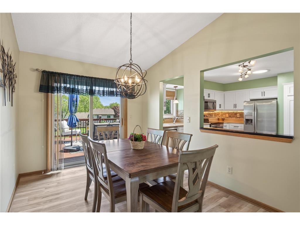 2287 Helmo Court N Oakdale MN 55128 7066256 image9
