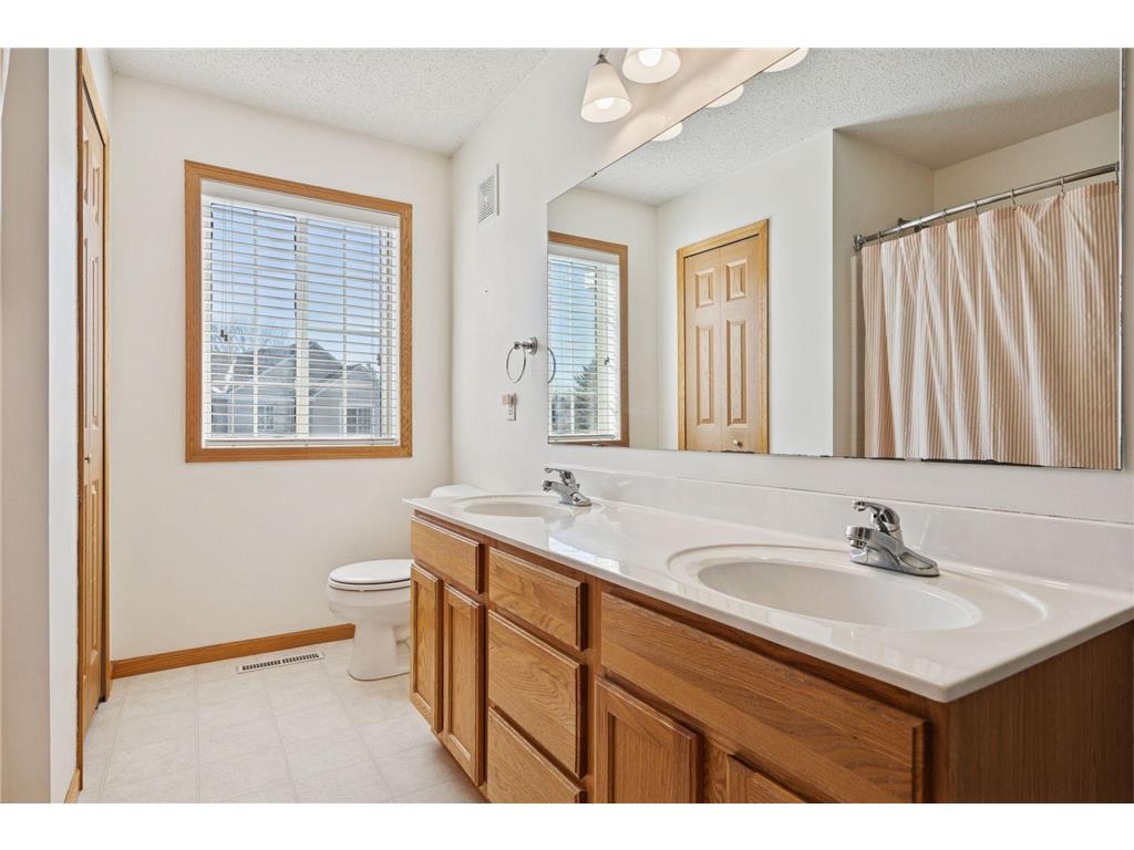 2288 119th Lane NE Blaine MN 55449 7026421 image28