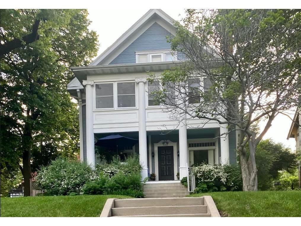 2288 W Lake Of The Isles Parkway, Minneapolis, MN 55405 MLS 5694974