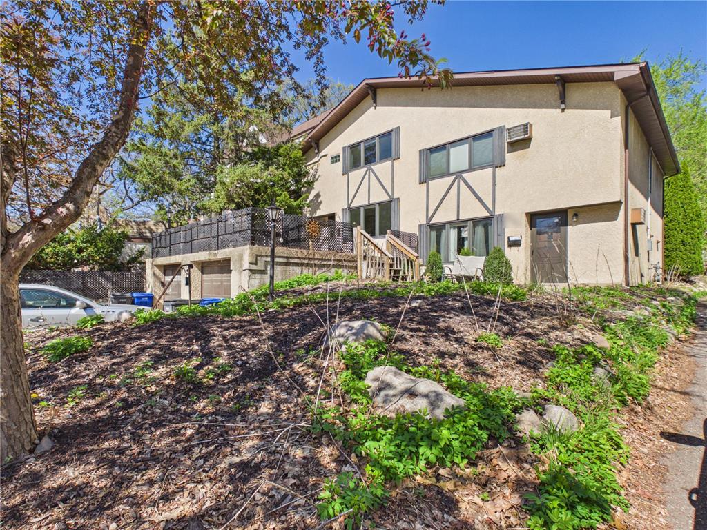 2289-2291 Hillside Avenue Saint Paul MN 55108 7048888 image1
