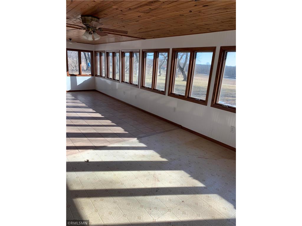 2289 County Rd N, Eau Galle Twp, WI, 54028 MLS 6503395 Edina Realty