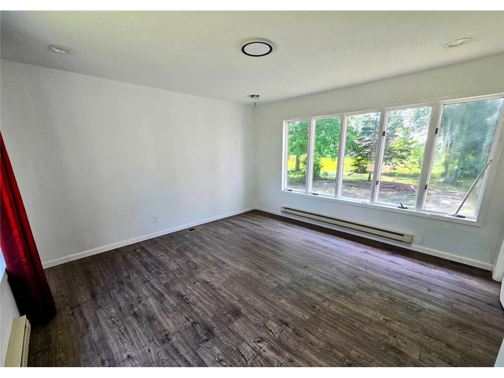 229 E Oak Street Tyler MN 56178 6757260 image22