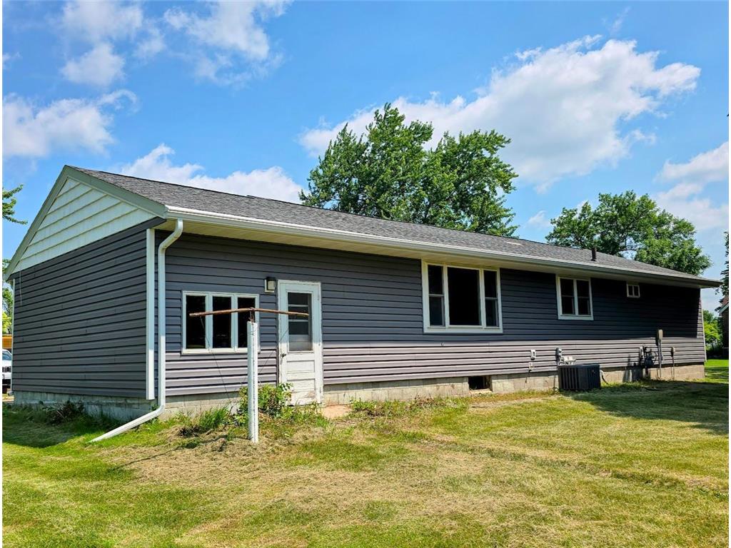 229 E Oak Street Tyler MN 56178 6757260 image35