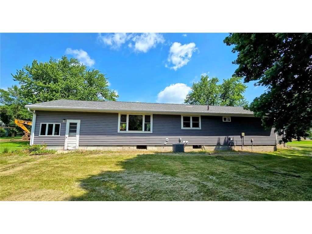 229 E Oak Street Tyler MN 56178 6757260 image36