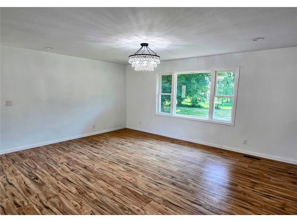 229 E Oak Street Tyler MN 56178 6757260 image5