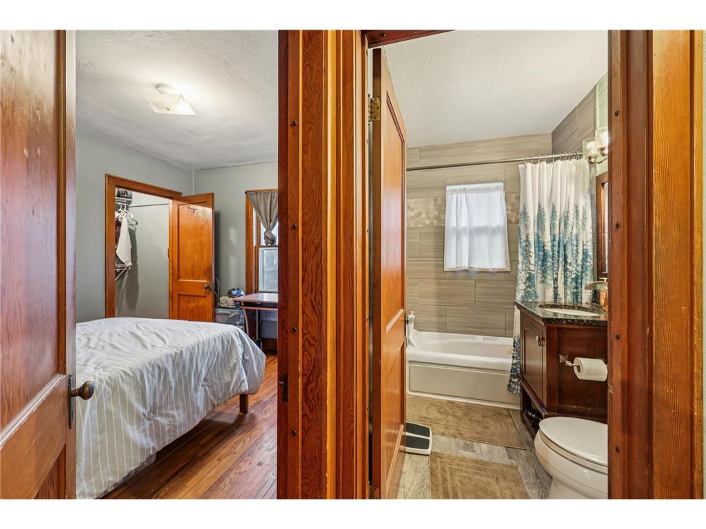 229 N 2nd Street New Richmond WI 54017 6817463 image17