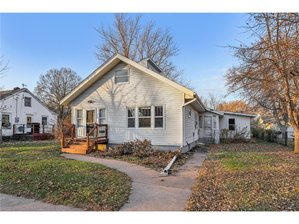 229 N 2nd Street New Richmond WI 54017 6817463 image4