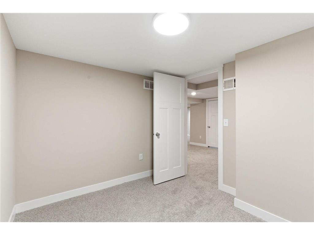 2291 5th Court White Bear Twp MN 55110 7058408 image20