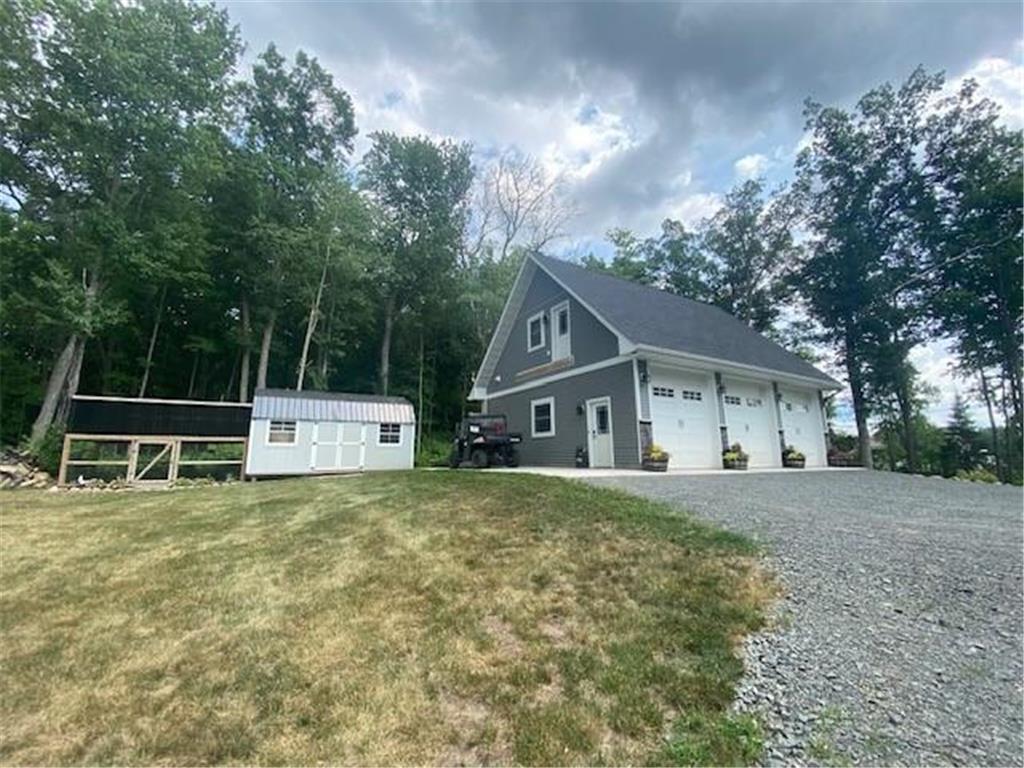 2293 57th Avenue East Farmington WI 54020 6403371 image1
