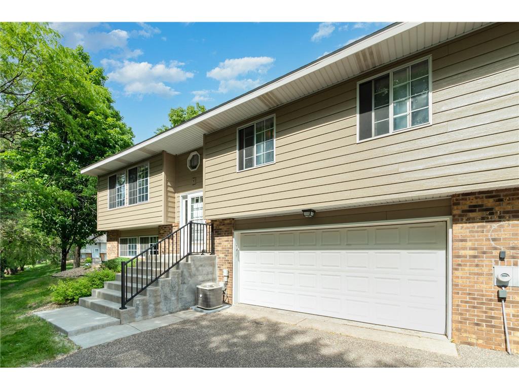 2295 Mailand Road E Maplewood MN 55119 6376715 image1