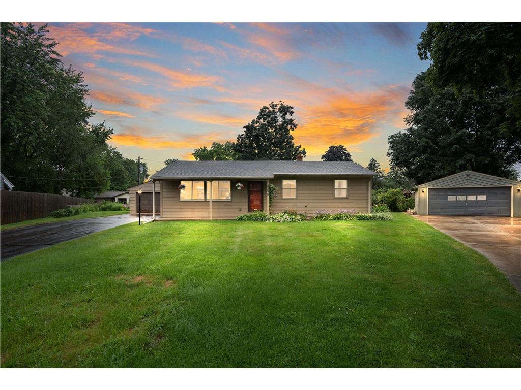 2295 Sierra Drive White Bear Lake MN 55110 6755331 image1