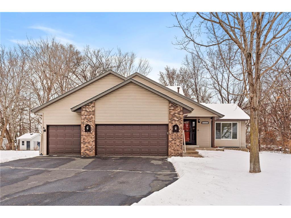 2296 Ariel Court N North Saint Paul MN 55109 6655828 image1