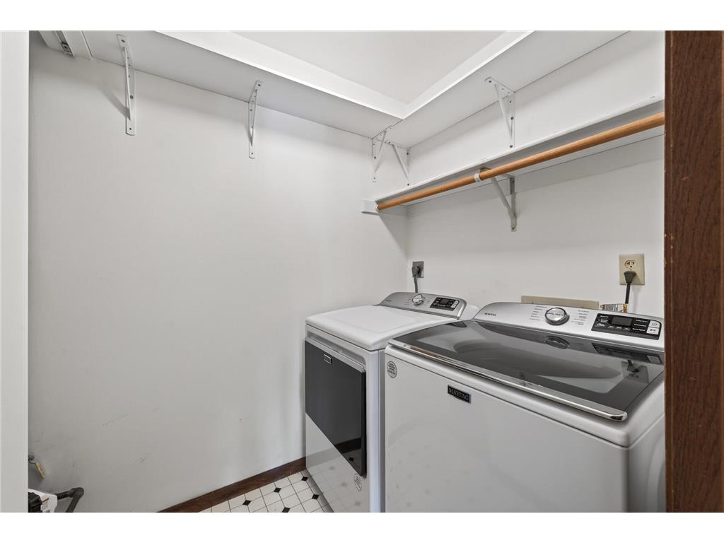 2296 Benson Avenue #G Saint Paul MN 55116 7085727 image20