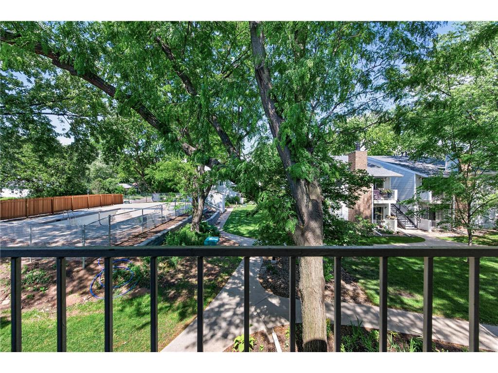 2296 Benson Avenue #G Saint Paul MN 55116 7085727 image6