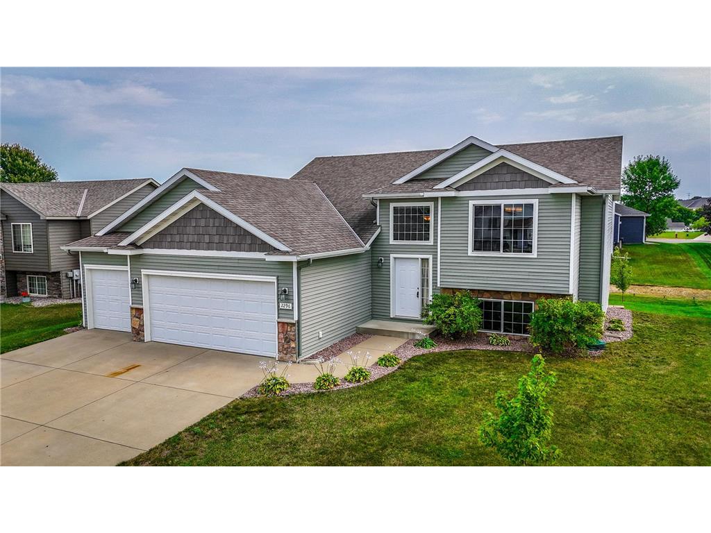 2296 Vermont Drive Sartell MN 56377 6596600 image1
