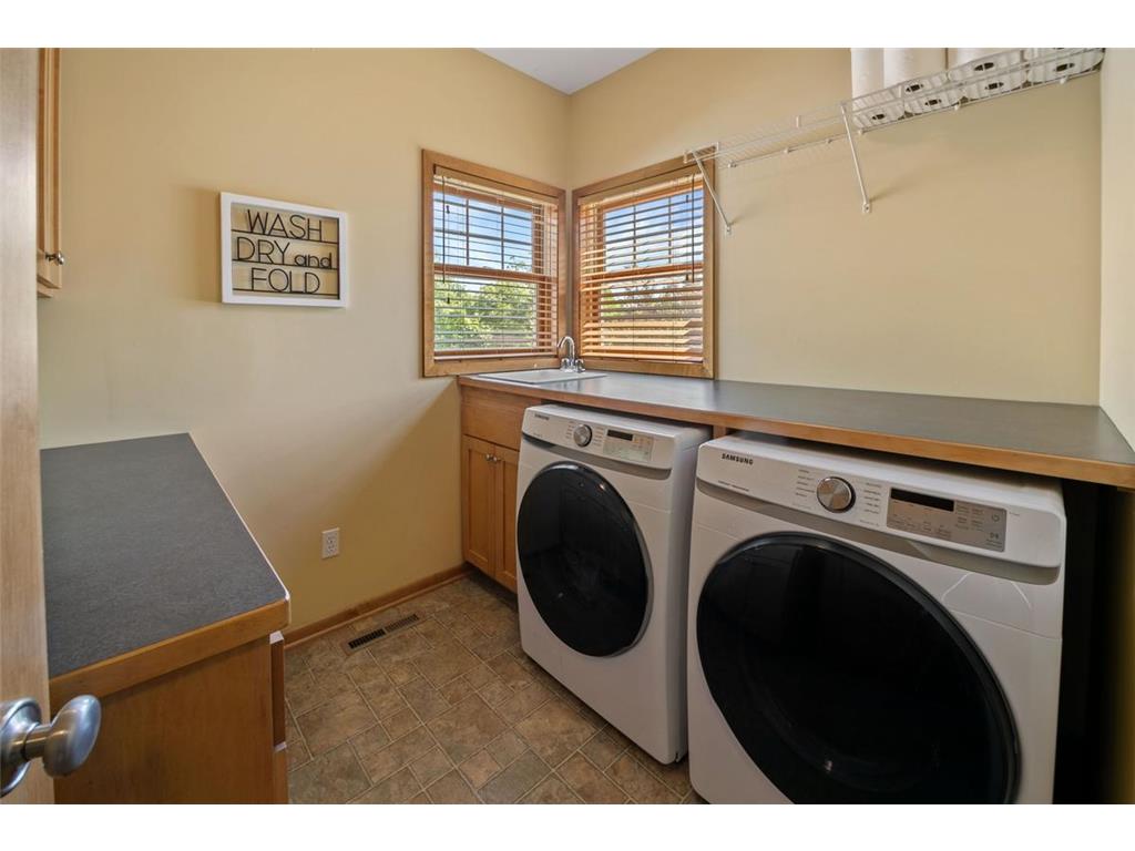 2297 Fieldstone Curve Woodbury MN 55129 7082972 image10