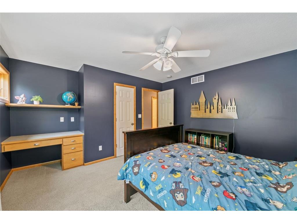 2297 Fieldstone Curve Woodbury MN 55129 7082972 image22