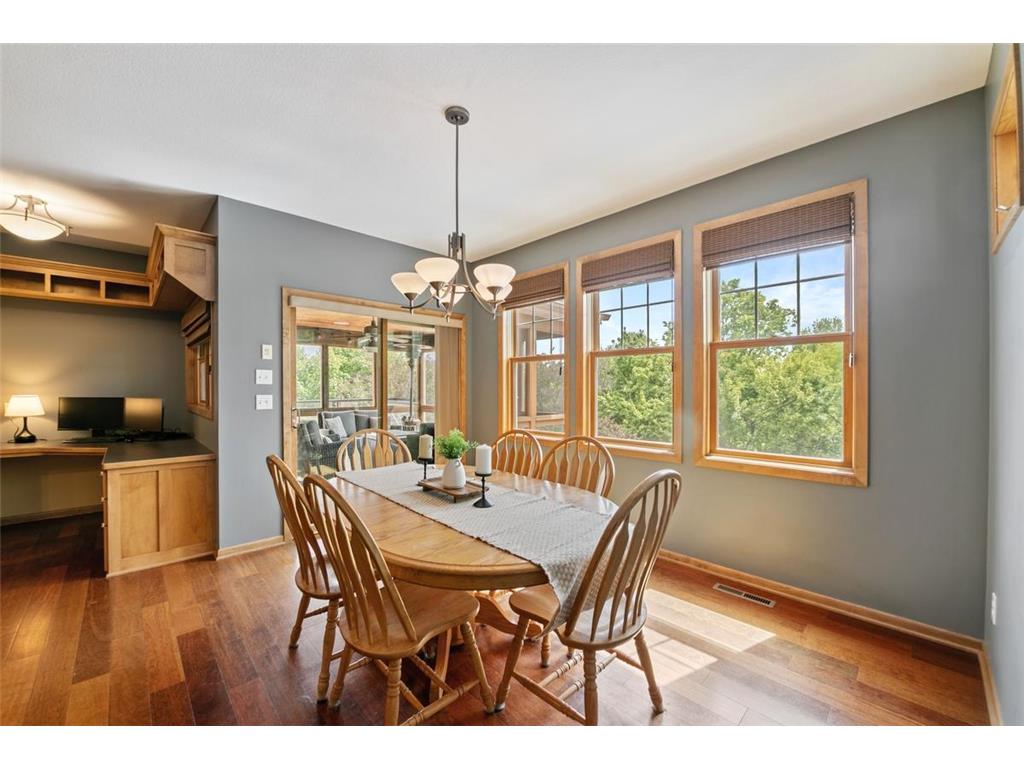 2297 Fieldstone Curve Woodbury MN 55129 7082972 image5