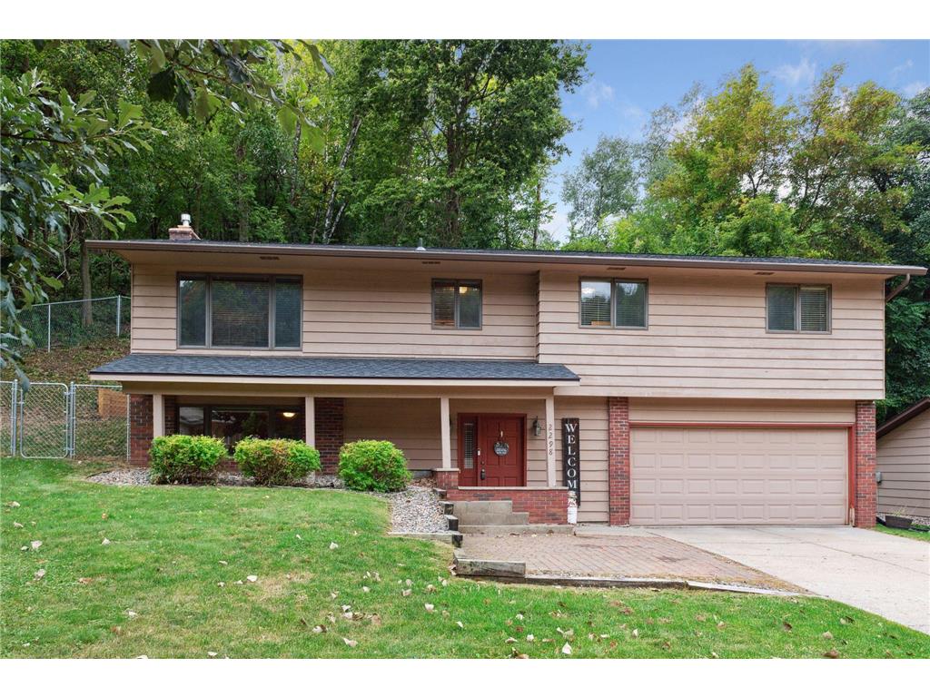 2298 Brooks Avenue Red Wing MN 55066 6487305 image1