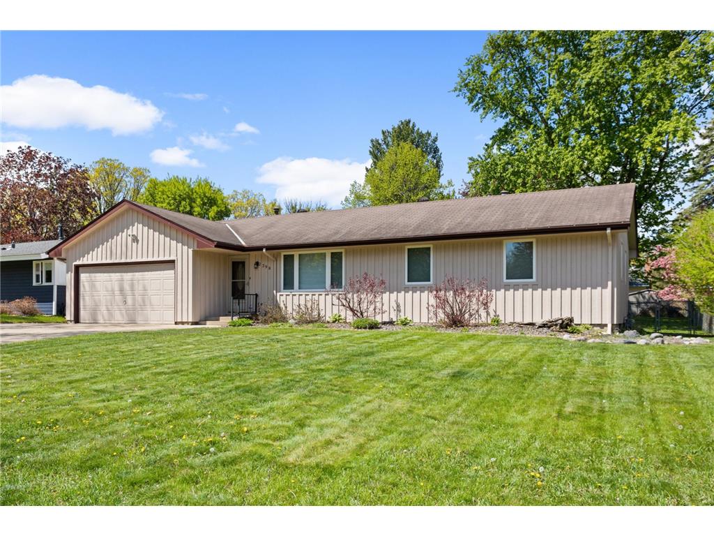 2298 Pleasant View Drive New Brighton MN 55112 7073791 image1