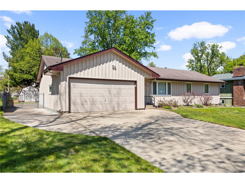 2298 Pleasant View Drive New Brighton MN 55112 7073791 image2