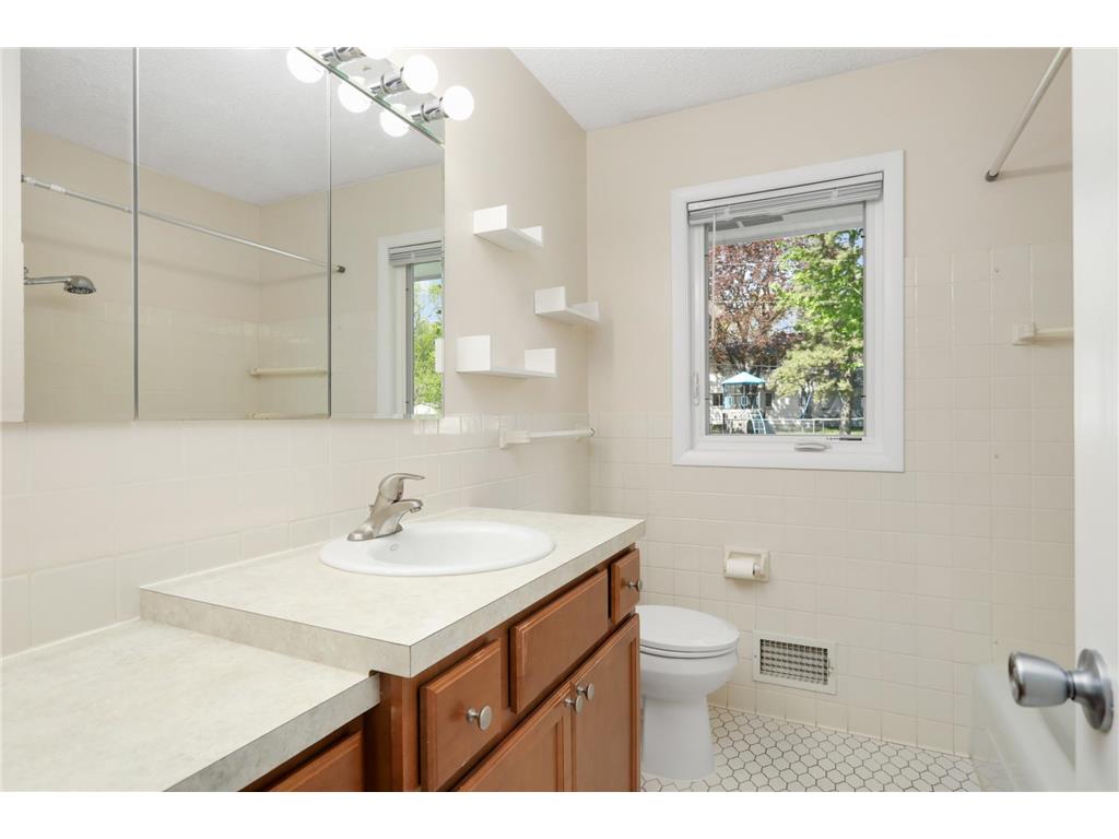 2298 Pleasant View Drive New Brighton MN 55112 7073791 image21