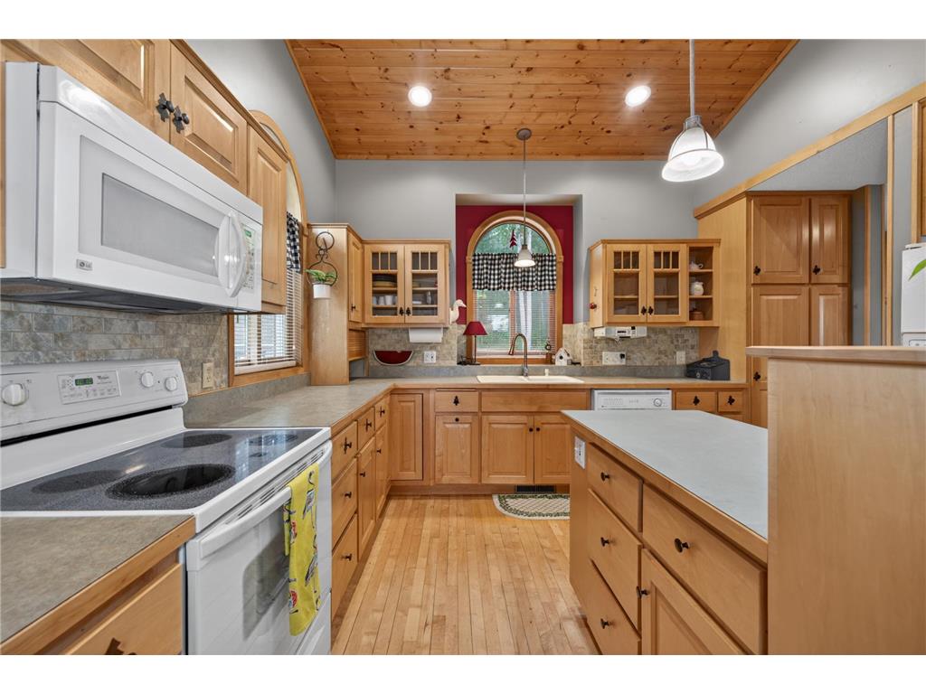22984 County 7 Park Rapids MN 56470 - Little Sand Lake 7093315 image13