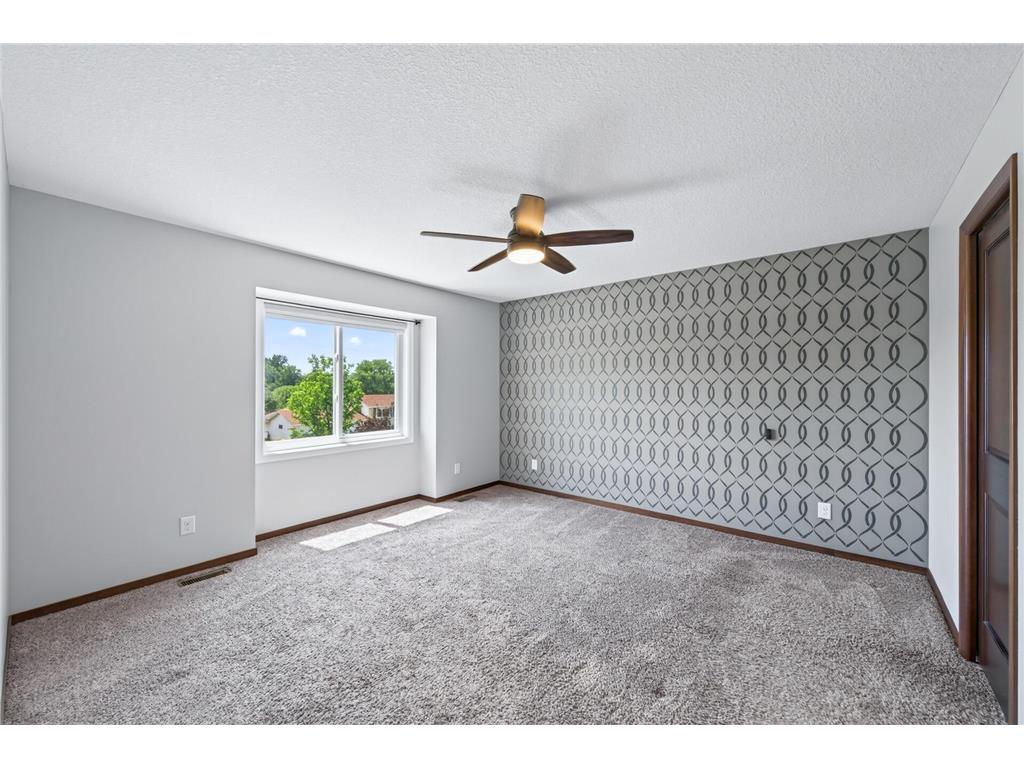 2299 Gall Avenue Maplewood MN 55109 7111937 image14