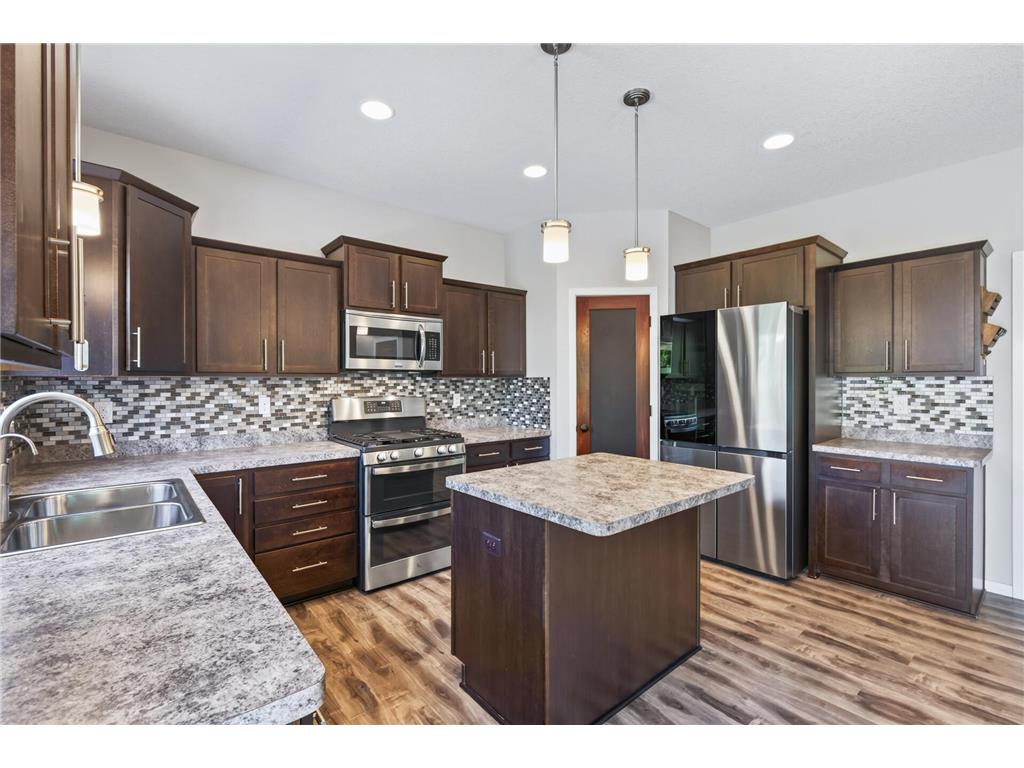 2299 Gall Avenue Maplewood MN 55109 7111937 image2