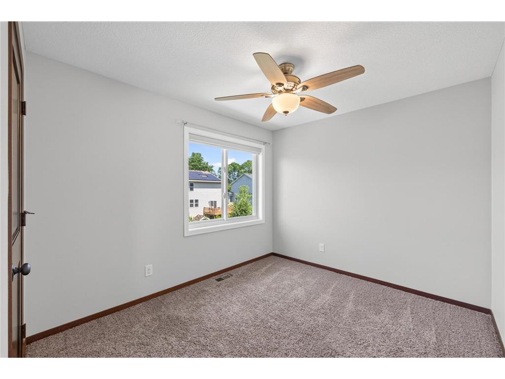 2299 Gall Avenue Maplewood MN 55109 7111937 image20