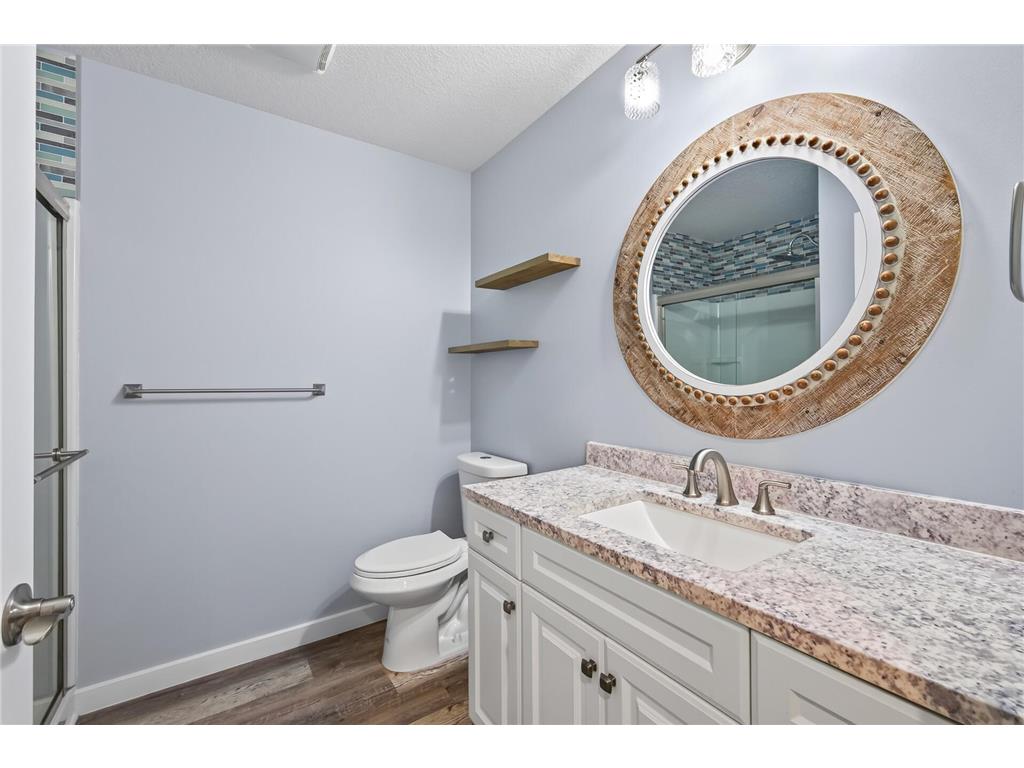 2299 Gall Avenue Maplewood MN 55109 7111937 image24