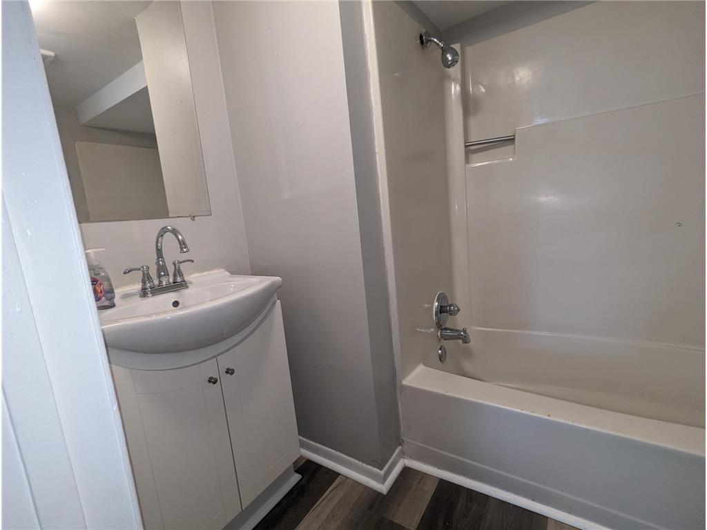 23 Acker Street W Saint Paul MN 55117 6825199 image20