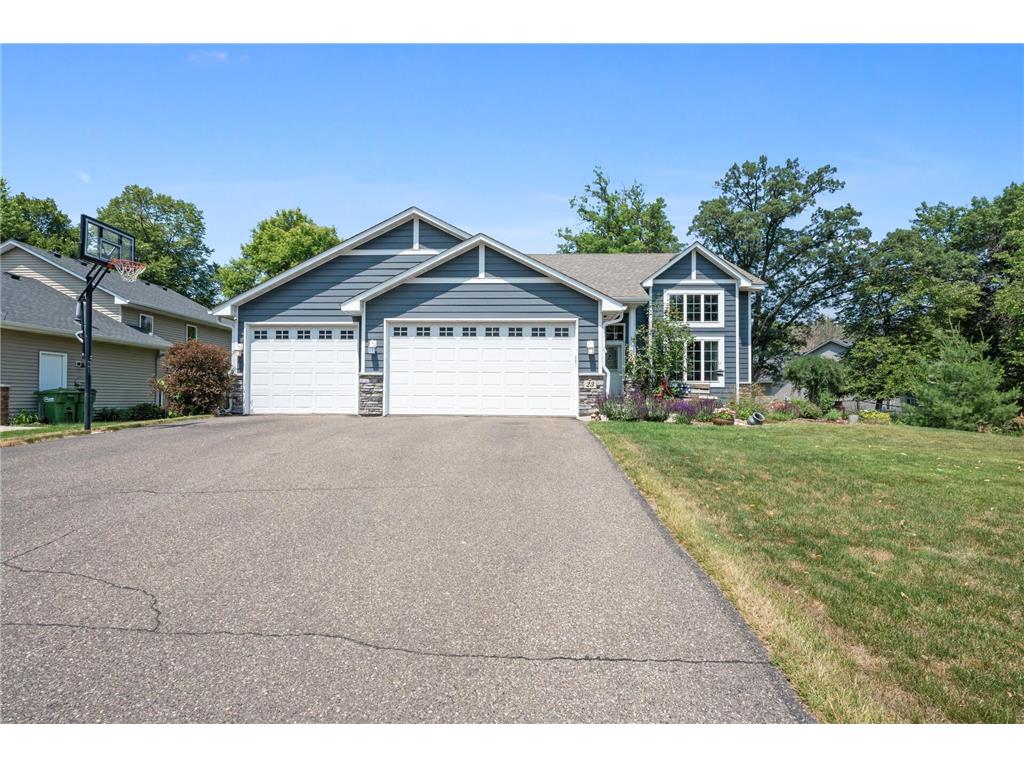 23 Century Trail, Lino Lakes, MN, 55014 MLS 6387484 Edina Realty