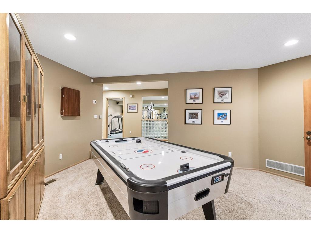 23 Scotch Pine Circle North Oaks MN 55127 7082188 image90