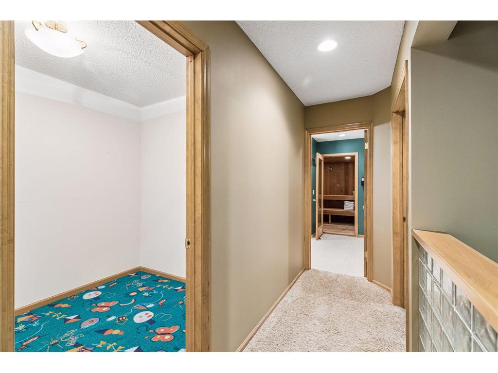 23 Scotch Pine Circle North Oaks MN 55127 7082188 image96