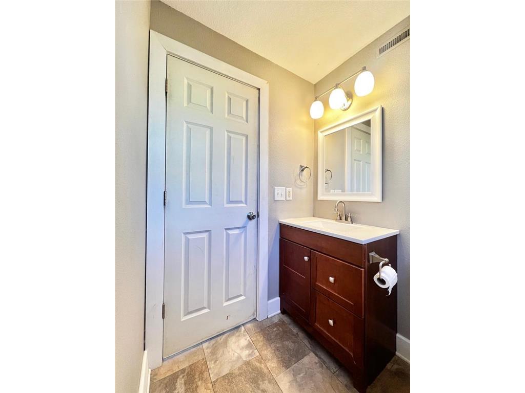 230 10th Avenue NE Rochester MN 55906 7068346 image15