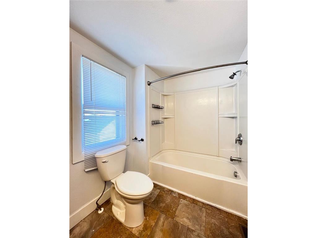 230 10th Avenue NE Rochester MN 55906 7068346 image20