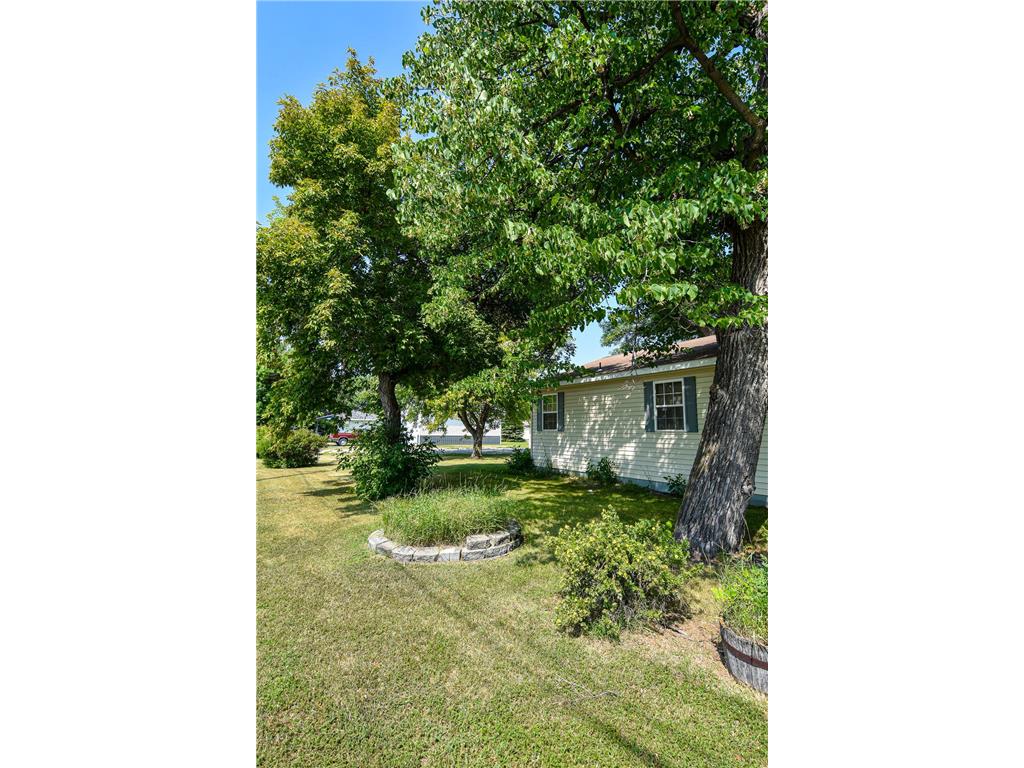 230 4th Street Stephen MN 56757 7115232 image32