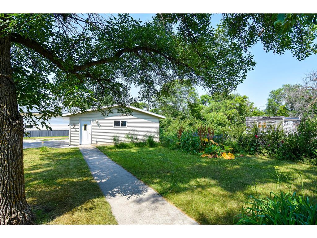 230 4th Street Stephen MN 56757 7115232 image39