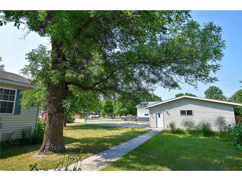 230 4th Street Stephen MN 56757 7115232 image40