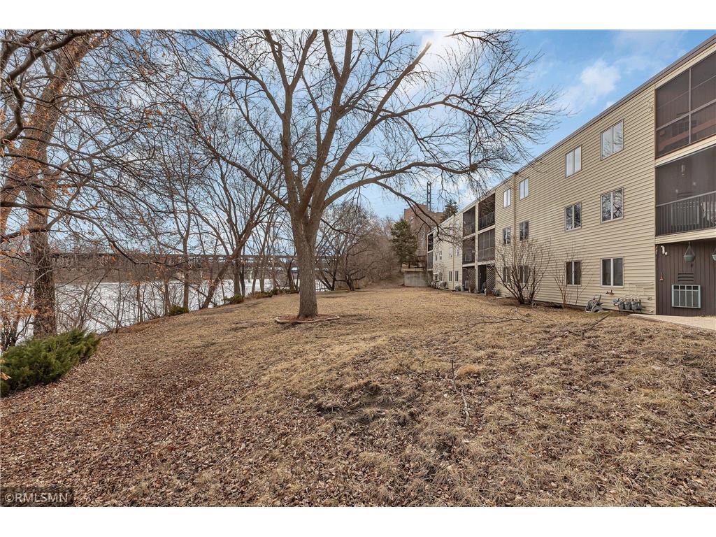 230 5th Avenue N #C4 Saint Cloud MN 56303 - Mississippi 6684536 image1
