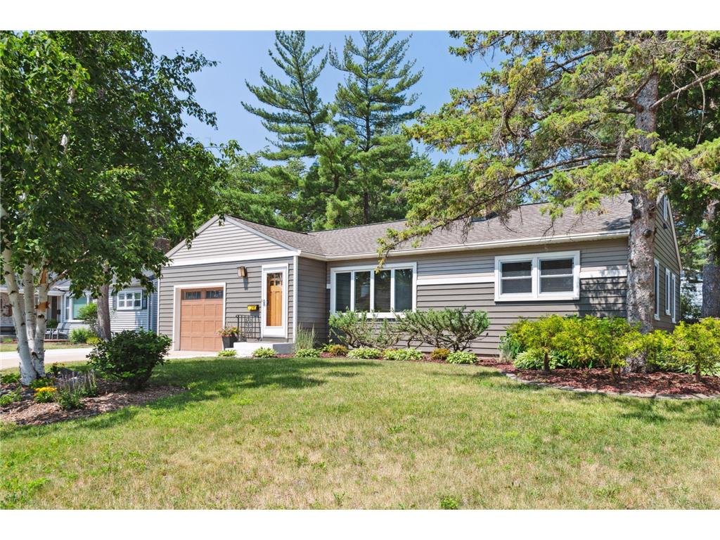 230 Althea Lane, Hopkins, MN 55343 MLS 6385025 Edina Realty